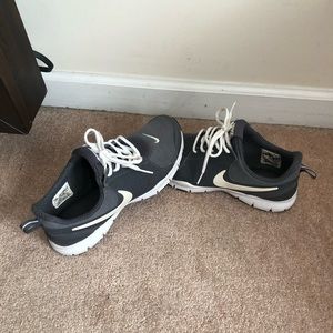 Nike In Season Trainer